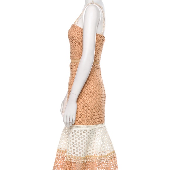 Alexis Peach and Cream Lace Dress - Picture 3 of 4